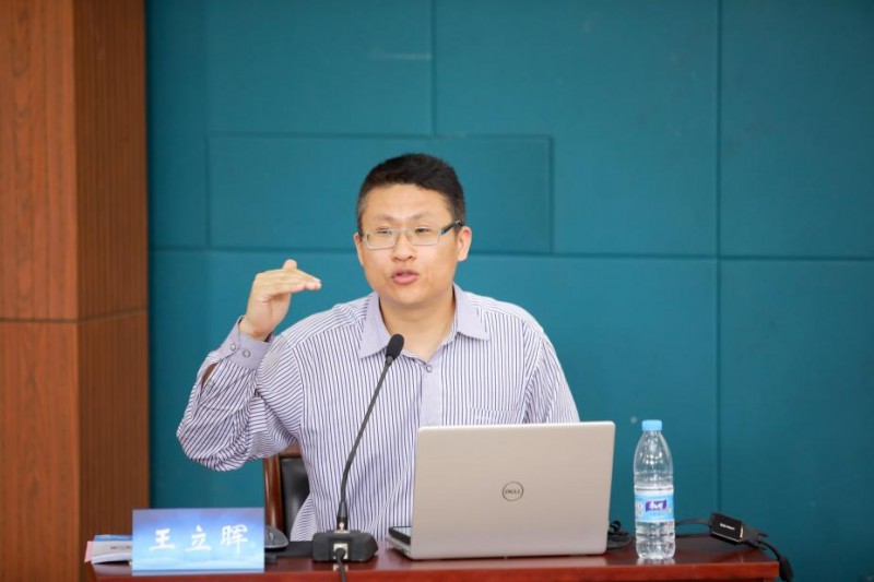 點擊打開原圖 李宇